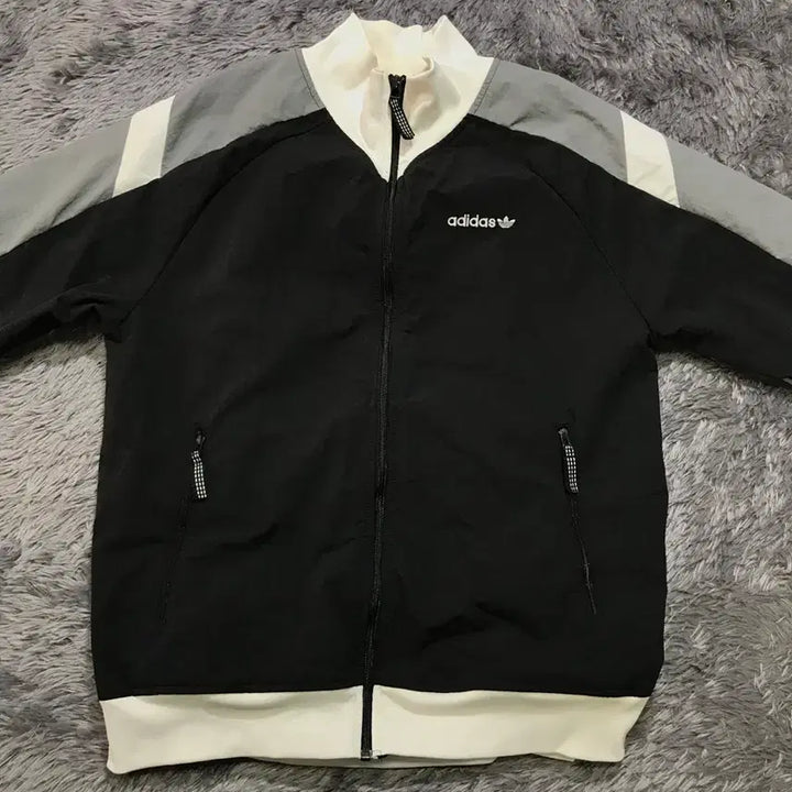 [SOLD OUT] [[L, A급] 아디다스(ADIDAS) EQT 윈드 자켓/바람막이