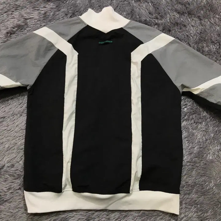 [SOLD OUT] [[L, A급] 아디다스(ADIDAS) EQT 윈드 자켓/바람막이