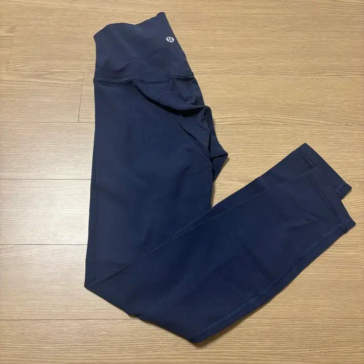 [SOLD OUT] 룰루레몬 얼라인 레깅스 블랙/그레이카키/네이비 s