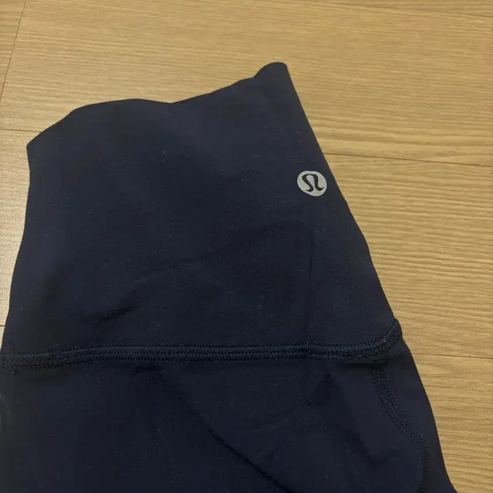[SOLD OUT] 룰루레몬 얼라인 레깅스 블랙/그레이카키/네이비 s