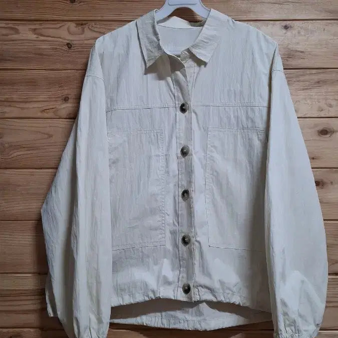 [SOLD OUT] 더 앳지 셔츠형 바스락 자켓
