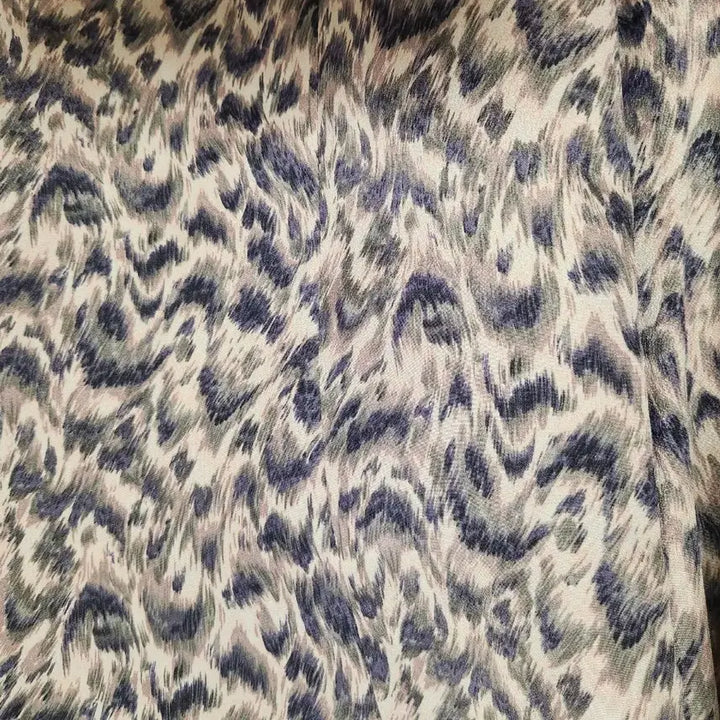 [BUNJANG] NICE CLAUP V-Neck Blouse / 나이스클랍 블라우스 55