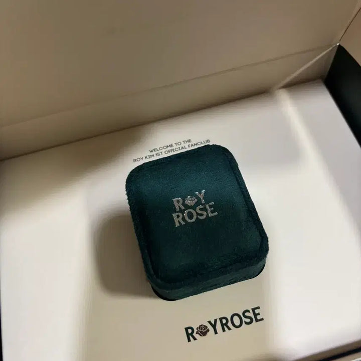 [BUNJANG] Roy Kim Roee Roje 1st Fanclub Membership Kit / 로이킴 로이로제 1기 팬클럽 팬키트 멤버십