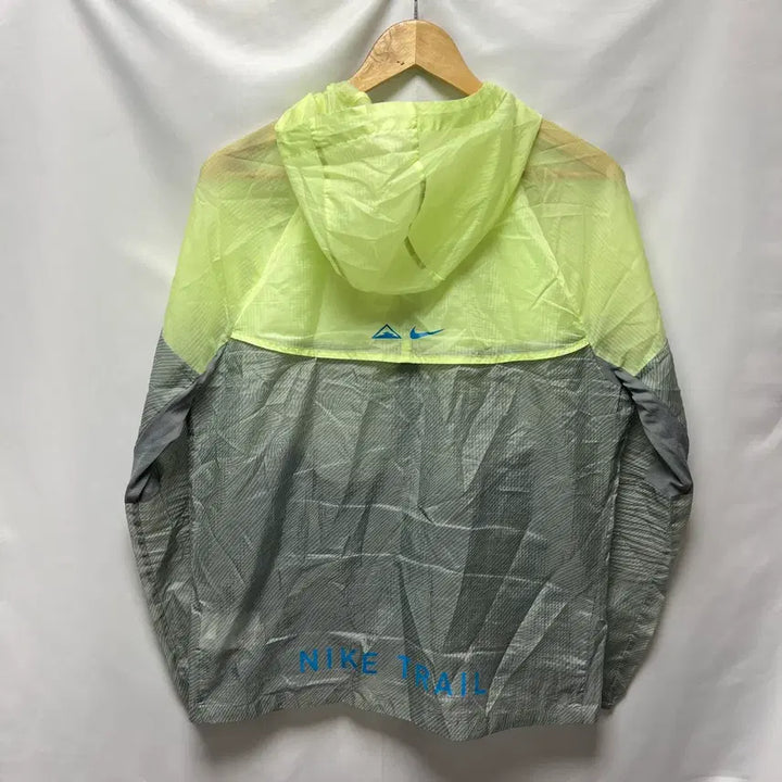 [SOLD OUT] [정품/M] 나이키 트레일 스우시 윈드러너 런닝 바람막이
