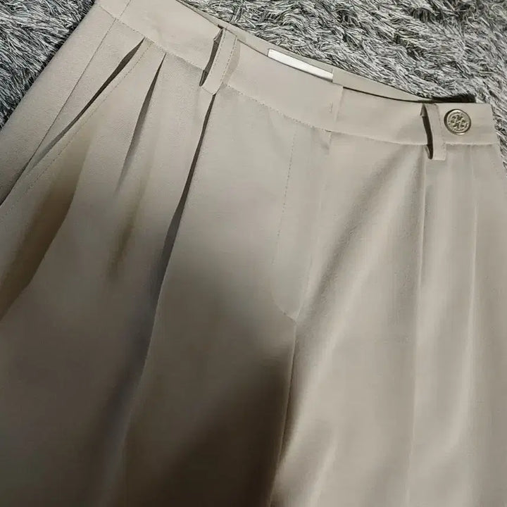 [BUNJANG] JJ JIGOTT Two-Tuck Wide Pants / jj ro 제이제이 지고트 투턱 와이드 팬츠 25 여성
