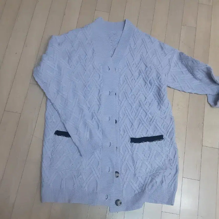 [BUNJANG] Kkwabaegi Knit Pocket Cardigan - Light Purple / 꽈배기 짜임 포켓 가디건 연보라색