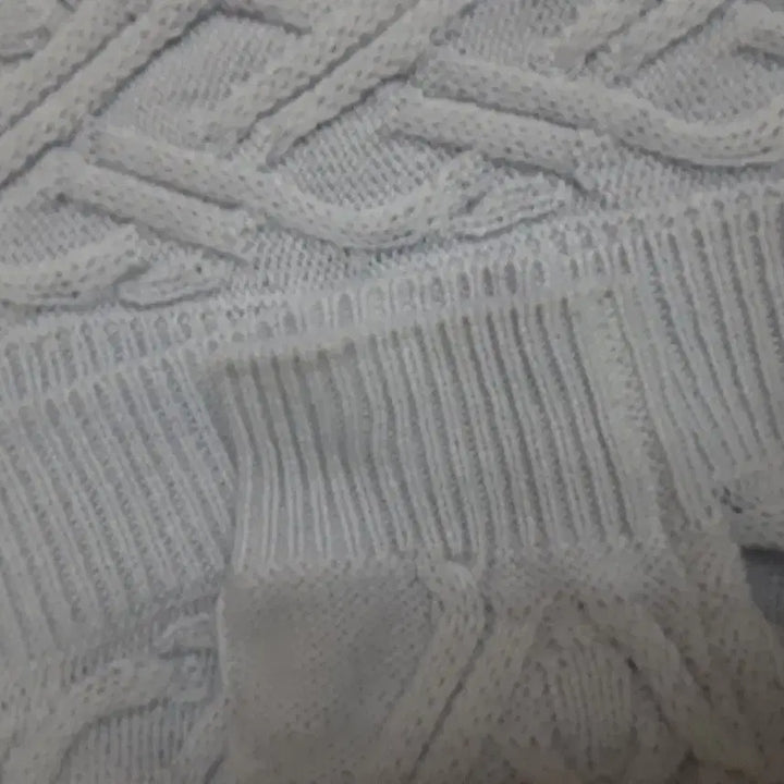[BUNJANG] Kkwabaegi Knit Pocket Cardigan - Light Purple / 꽈배기 짜임 포켓 가디건 연보라색