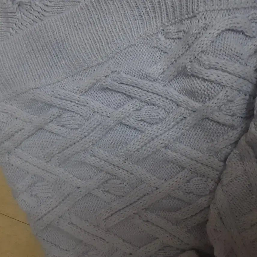 [BUNJANG] Kkwabaegi Knit Pocket Cardigan - Light Purple / 꽈배기 짜임 포켓 가디건 연보라색