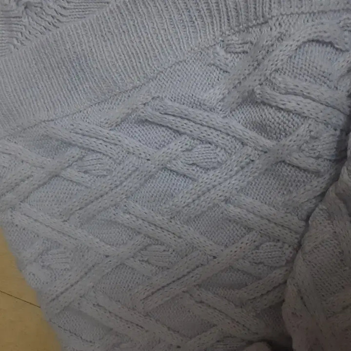 [BUNJANG] Kkwabaegi Knit Pocket Cardigan - Light Purple / 꽈배기 짜임 포켓 가디건 연보라색