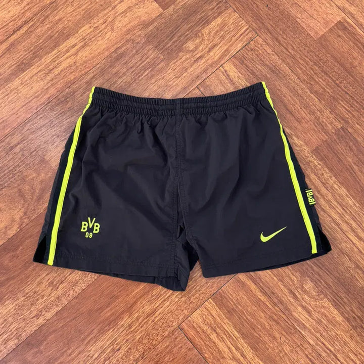 [BUNJANG] Nike Dortmund 96-97 Shorts / M 나이키 도르트문트 96-97 반바지 팬츠