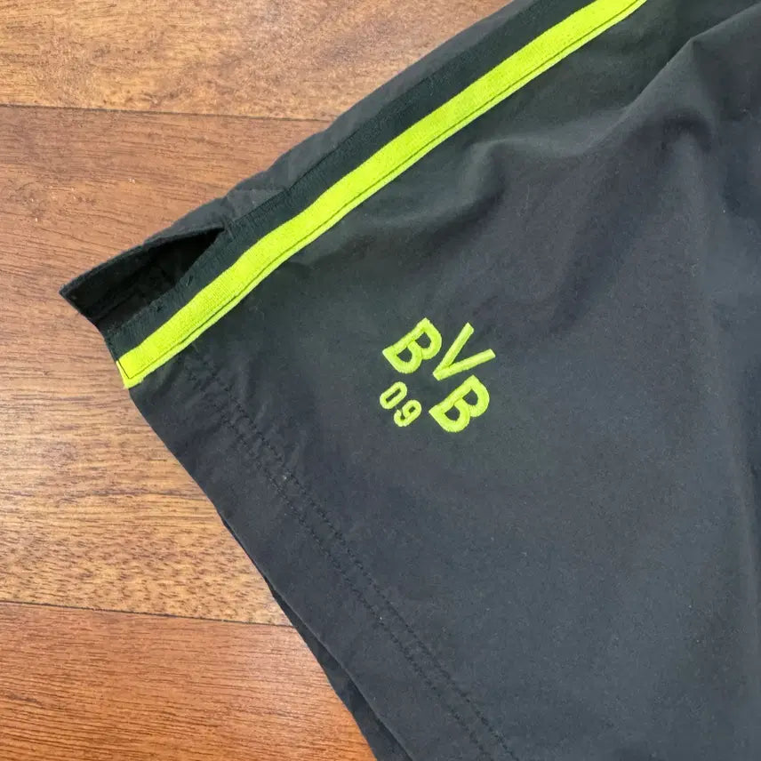 [BUNJANG] Nike Dortmund 96-97 Shorts / M 나이키 도르트문트 96-97 반바지 팬츠