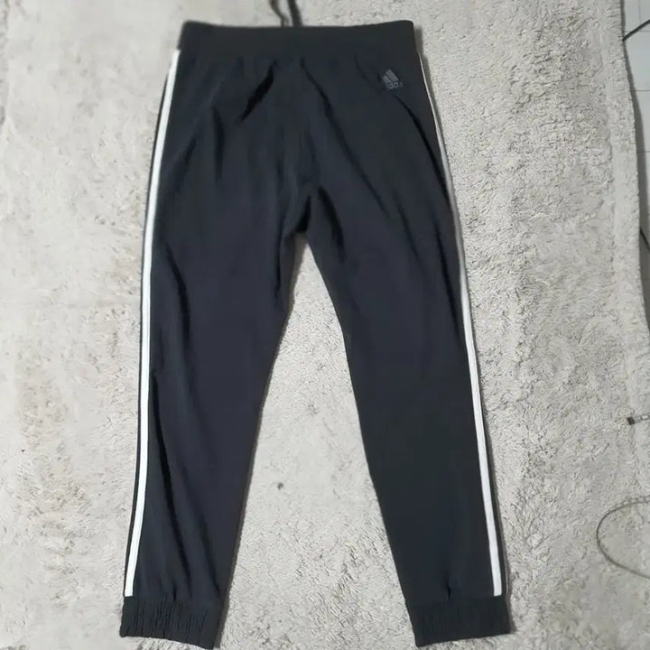 [BUNJANG] Adidas Jogger Pants S / 아디다스 조거팬츠 S  (35