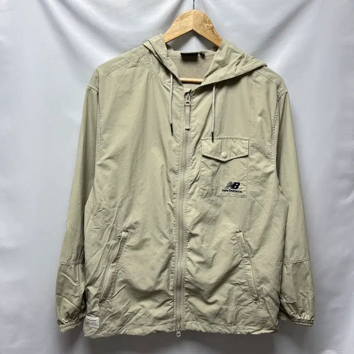 [SOLD OUT] [정품/M] 뉴발란스 트레이닝 베이지 우븐 바람막이