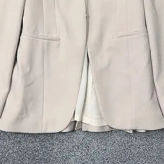[BUNJANG] Jill Stuart Cream Blazer 85-91-160 / 질스튜어트 크림 블레이저 85-91-160