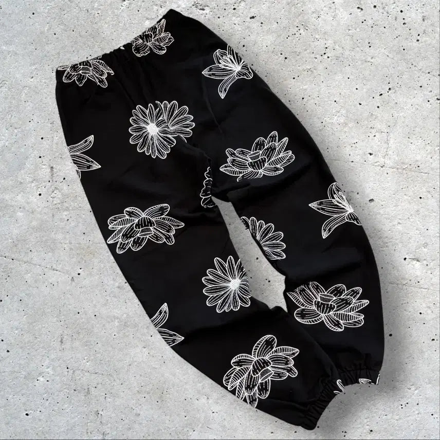 [BUNJANG] Mardi Mercredi Black Flower Pattern Training Pants / 마르디메크르디 블랙 플라워 패턴 트레이닝 바지 팬츠 D734