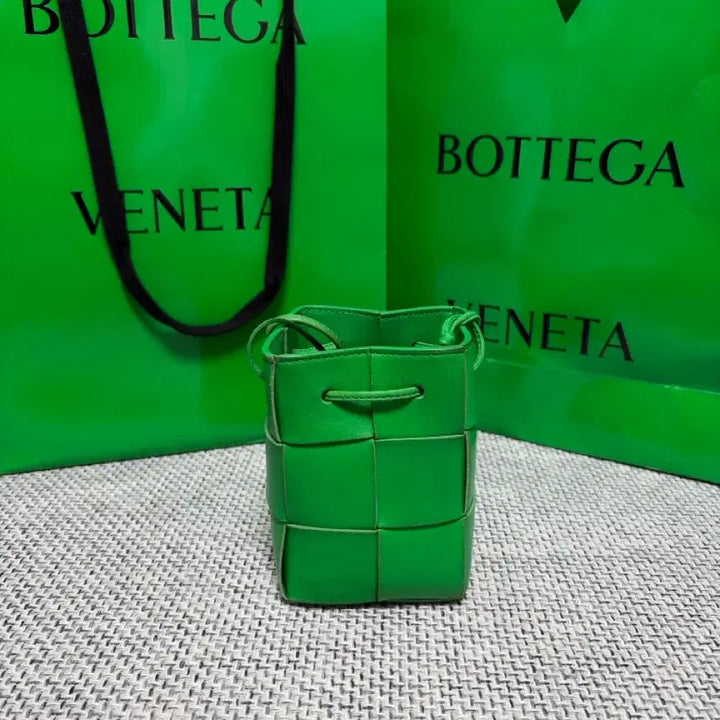 [BUNJANG] Bottega Veneta Cassette Bucket Bag - Green / [ A급 / 미니 ] 보테가베네타 카세트 버킷백 그린