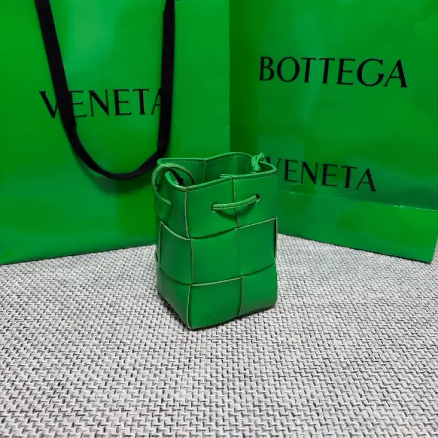 [BUNJANG] Bottega Veneta Cassette Bucket Bag - Green / [ A급 / 미니 ] 보테가베네타 카세트 버킷백 그린