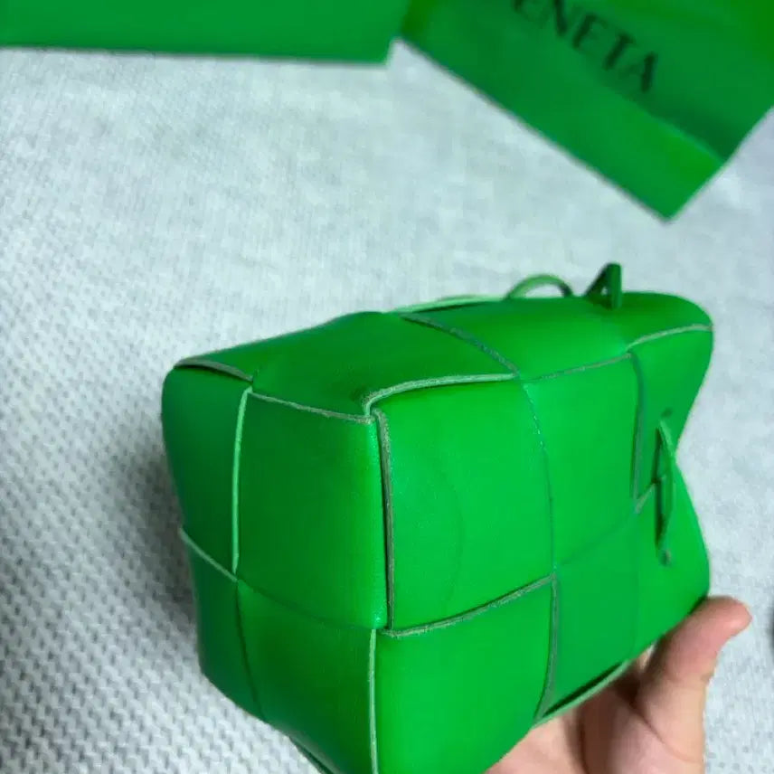 [BUNJANG] Bottega Veneta Cassette Bucket Bag - Green / [ A급 / 미니 ] 보테가베네타 카세트 버킷백 그린