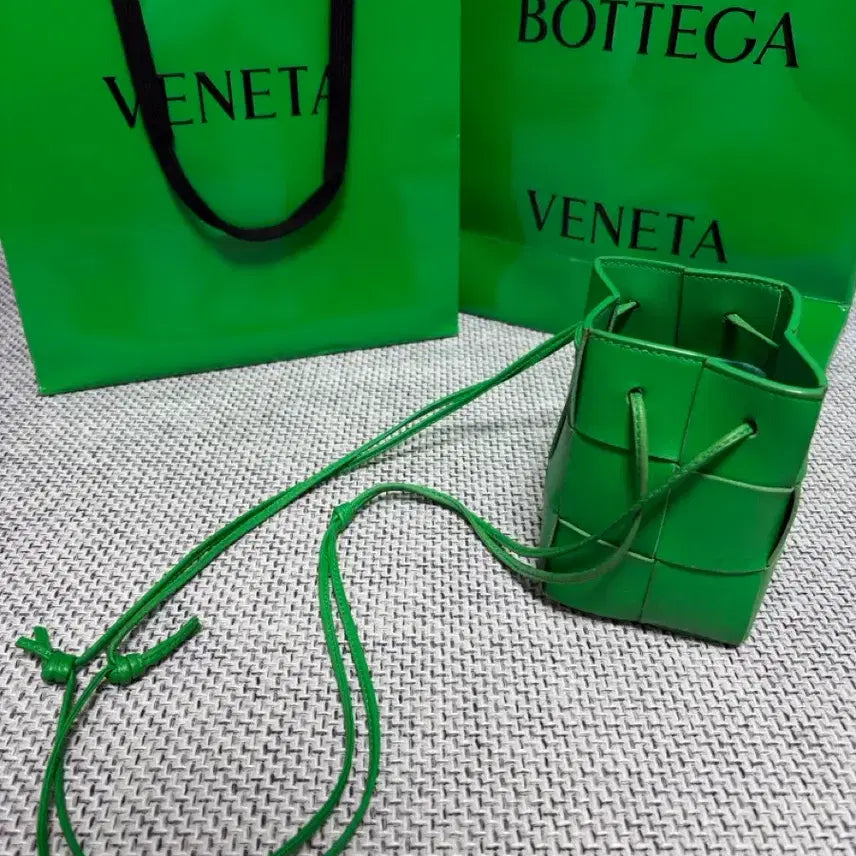 [BUNJANG] Bottega Veneta Cassette Bucket Bag - Green / [ A급 / 미니 ] 보테가베네타 카세트 버킷백 그린