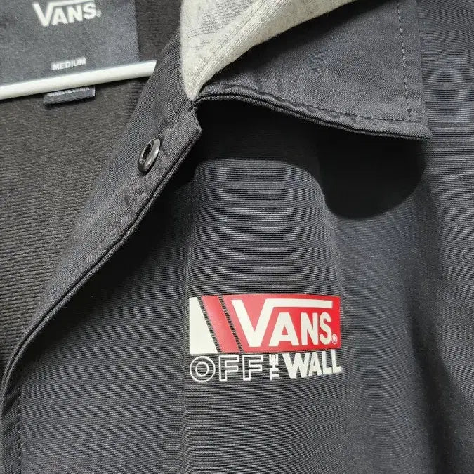 [BUNJANG] Vans Hooded Coach Jacket - Black - M / 반스 VANS 후드 코치 자켓 M 블랙 / 바람막이