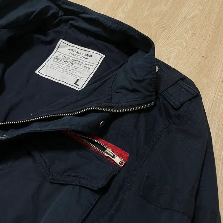[BUNJANG] Hard Rock Band Color Block Zip Pocket Field Jacket L / 하드락밴드 배색 지퍼 포켓 야상 필드자켓 L/100