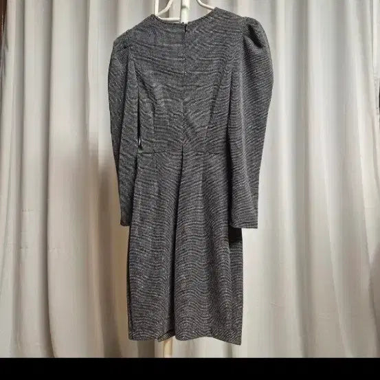 [BUNJANG] Sparkling Silver &amp; Black Wrap Dress / 반짝이는 펄 원단의 섹시한 원피스