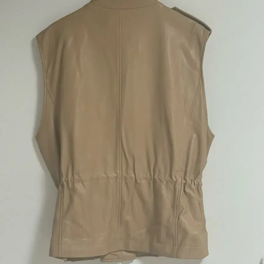[BUNJANG] Beige Faux Leather Vest / 베이지색 가죽 조끼 베스트 새상품