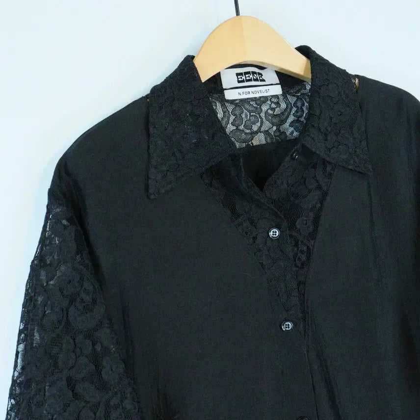 [SOLD OUT] EENK 레이스 소매 블라우스 S 블랙 셔츠
