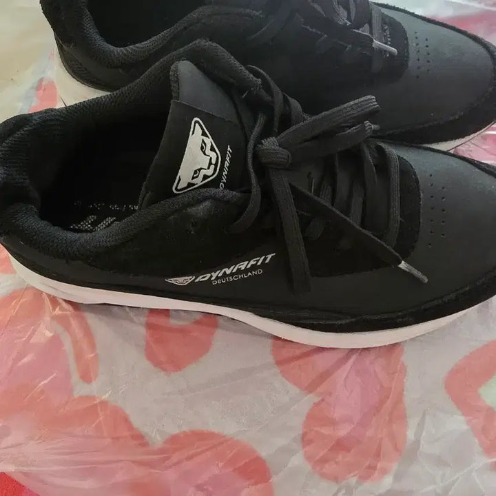 [BUNJANG] Dynafit Black Sneakers 230 / 다이나핏 운동화 블랙   230