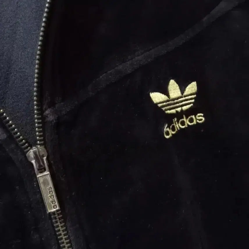 [BUNJANG] Adidas Velvet Black Gold Track Top Jersey Jacket (Size L) / 아디다스 희귀 벨벳 블랙 검골 트랙탑 저지 져지집업 100/L