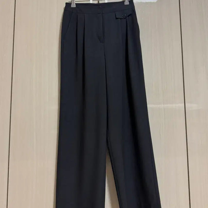 [BUNJANG] Wide Pleated Slacks / 와이드 핀턱 슬랙스