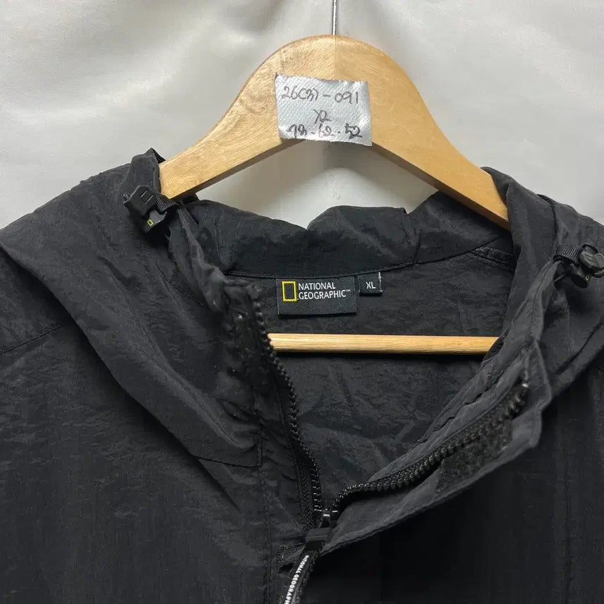 [SOLD OUT] [정품/XL] 내셔널지오그래픽 와펜 블랙 바람막이 아노락 반집업