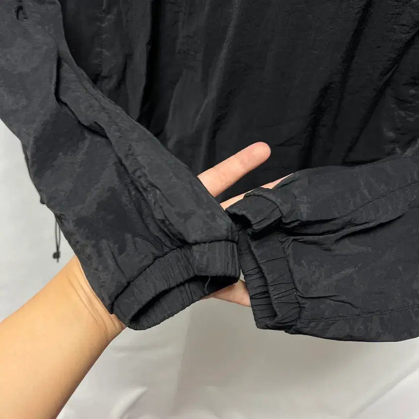 [SOLD OUT] [정품/XL] 내셔널지오그래픽 와펜 블랙 바람막이 아노락 반집업