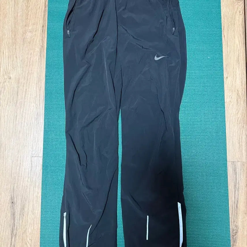 [SOLD OUT] 나이키 스트레치 우븐 팬츠 s