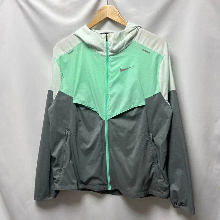 [SOLD OUT] [정품/M] 나이키 리펠UV 윈드러너 런닝 스우시 민트 바람막이
