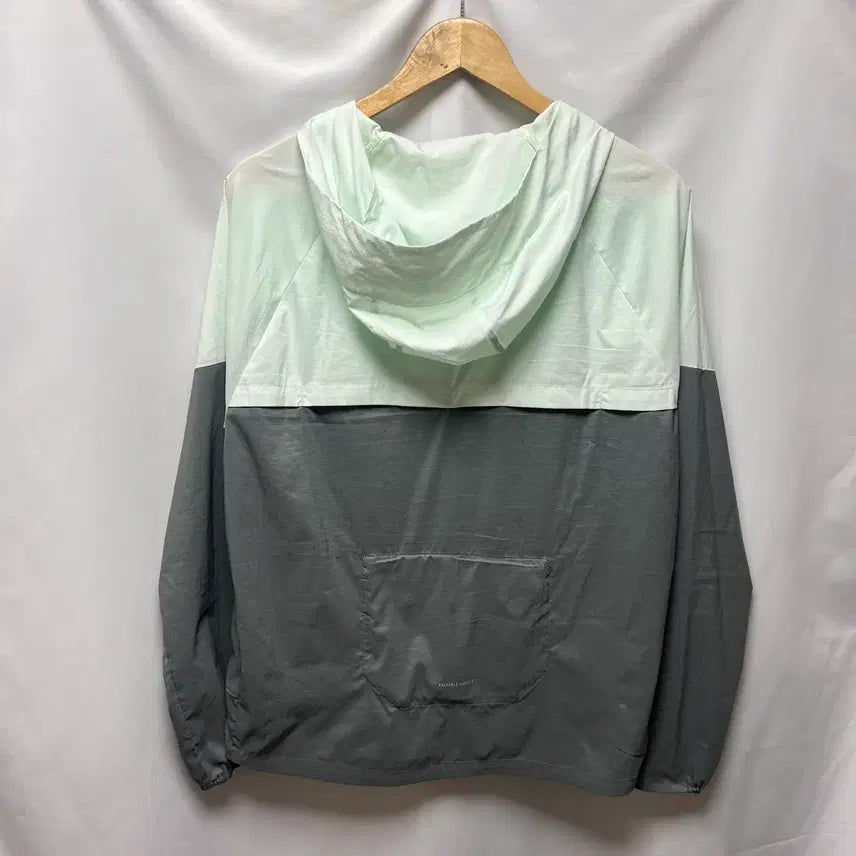[SOLD OUT] [정품/M] 나이키 리펠UV 윈드러너 런닝 스우시 민트 바람막이