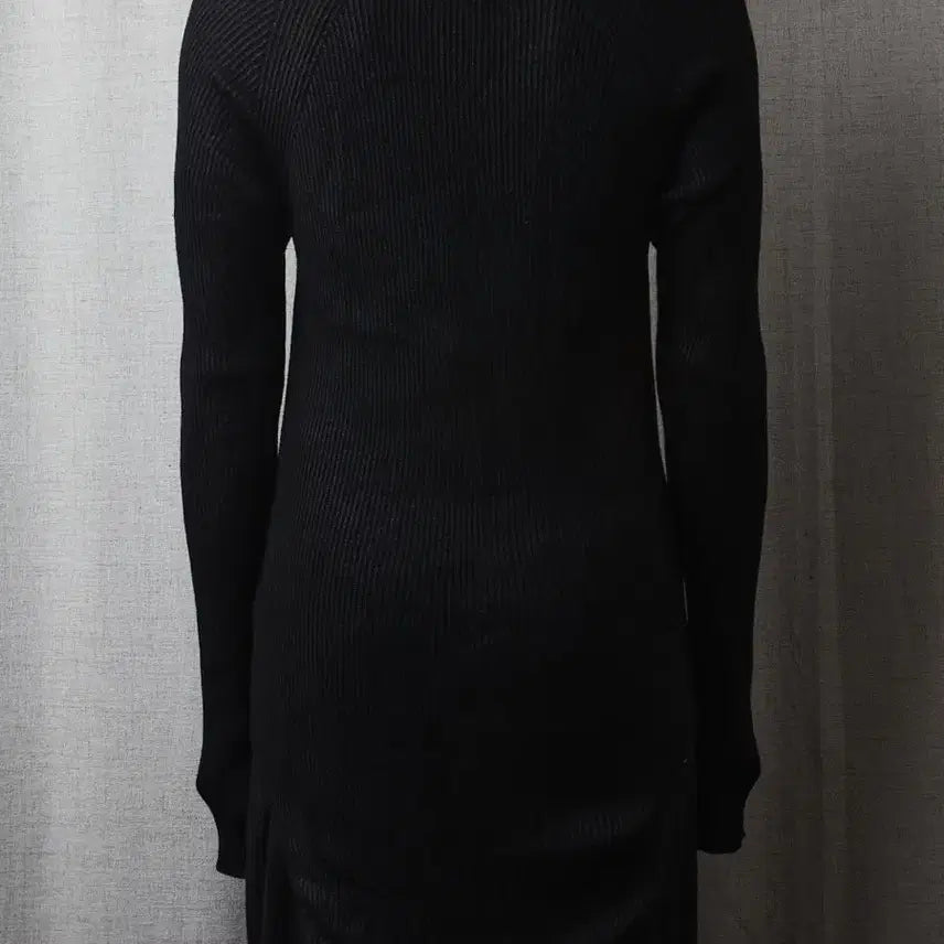 [BUNJANG] Julius FW2024 Coated Wool Knit Top / Julius FW2024 코팅 울 니트 탑