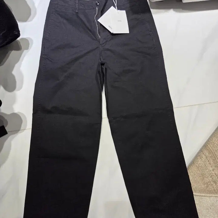 [SOLD OUT] 포터리 오피서 치노팬츠 블랙 3사이즈
