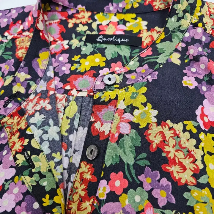 [BUNJANG] Vicolique Floral Rayon Blouse / 비꼴리끄  플라워 레이온 블라우스