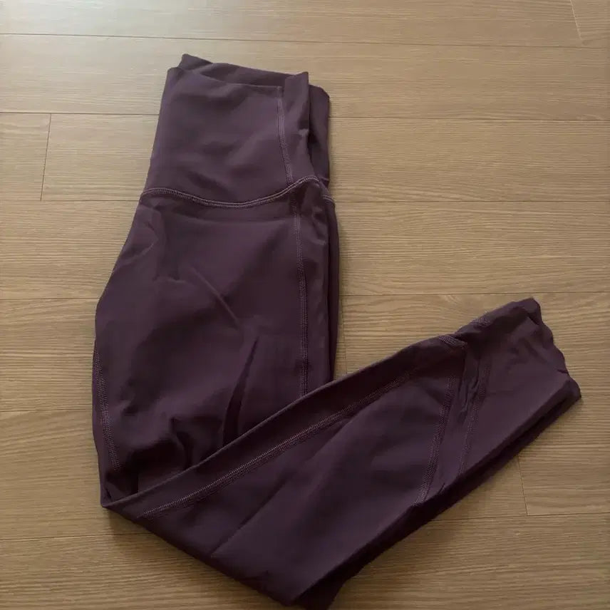 [SOLD OUT] 룰루레몬 레깅스 스캘럽 퍼플 6