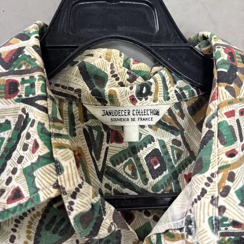 [SOLD OUT] 만원샵 빈티지 90s 패턴 반팔 셔츠 95