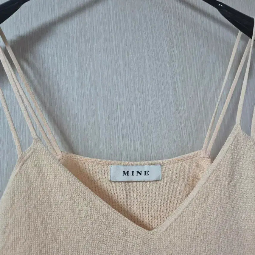 [SOLD OUT] 마인 MINE 니트 민소매 나시 한섬