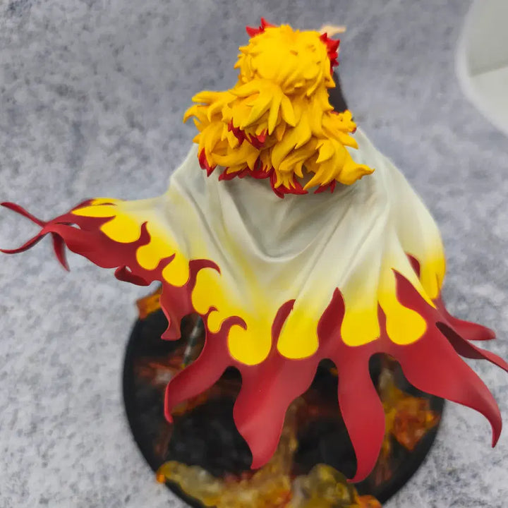 [BUNJANG] Aniplex Demon Slayer: Mugen Train Rengoku 1/8 Figure / 애니플렉스 귀멸의칼날 극장판  무한열차편 렌고쿠 1/8 피규어