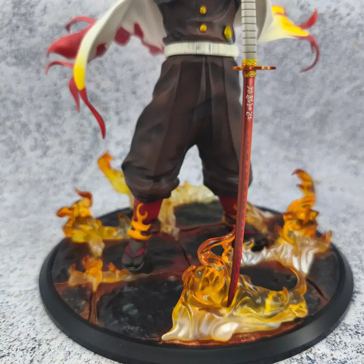 [BUNJANG] Aniplex Demon Slayer: Mugen Train Rengoku 1/8 Figure / 애니플렉스 귀멸의칼날 극장판  무한열차편 렌고쿠 1/8 피규어