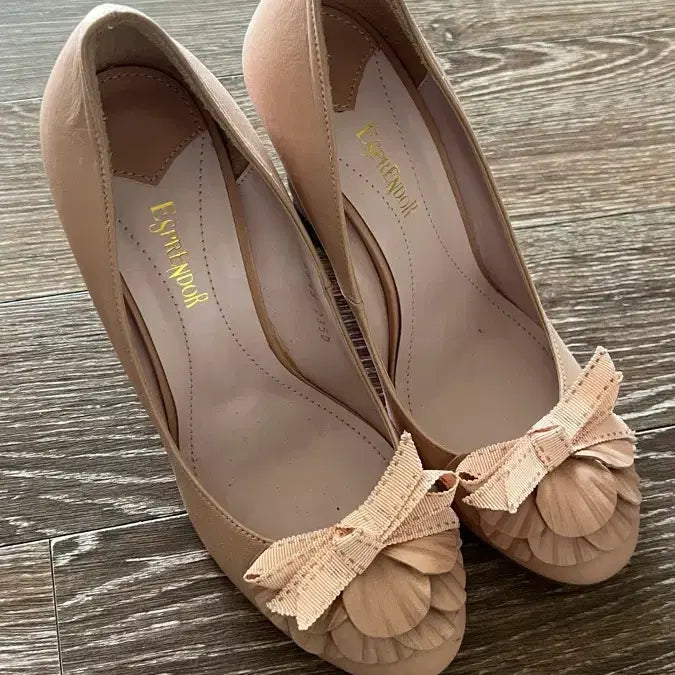 [SOLD OUT] ESPRENDOR 리본 장식 펌프스 빈티지 스타일