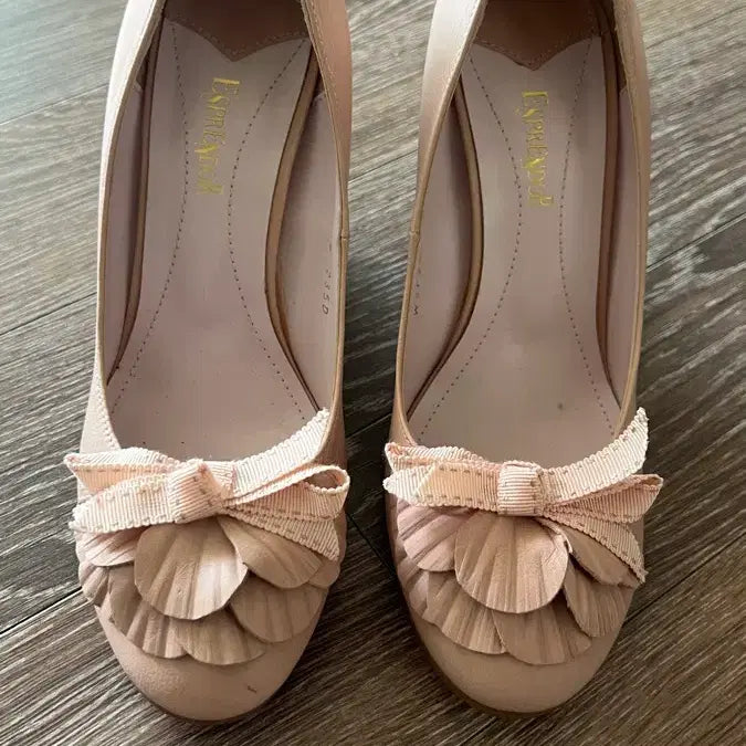 [SOLD OUT] ESPRENDOR 리본 장식 펌프스 빈티지 스타일