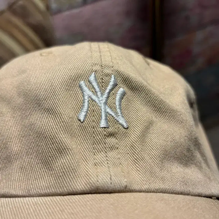 [SOLD OUT] 택포) 미국 구입 47 Brand MLB 리그 로고 NY 볼캡 베이지 모