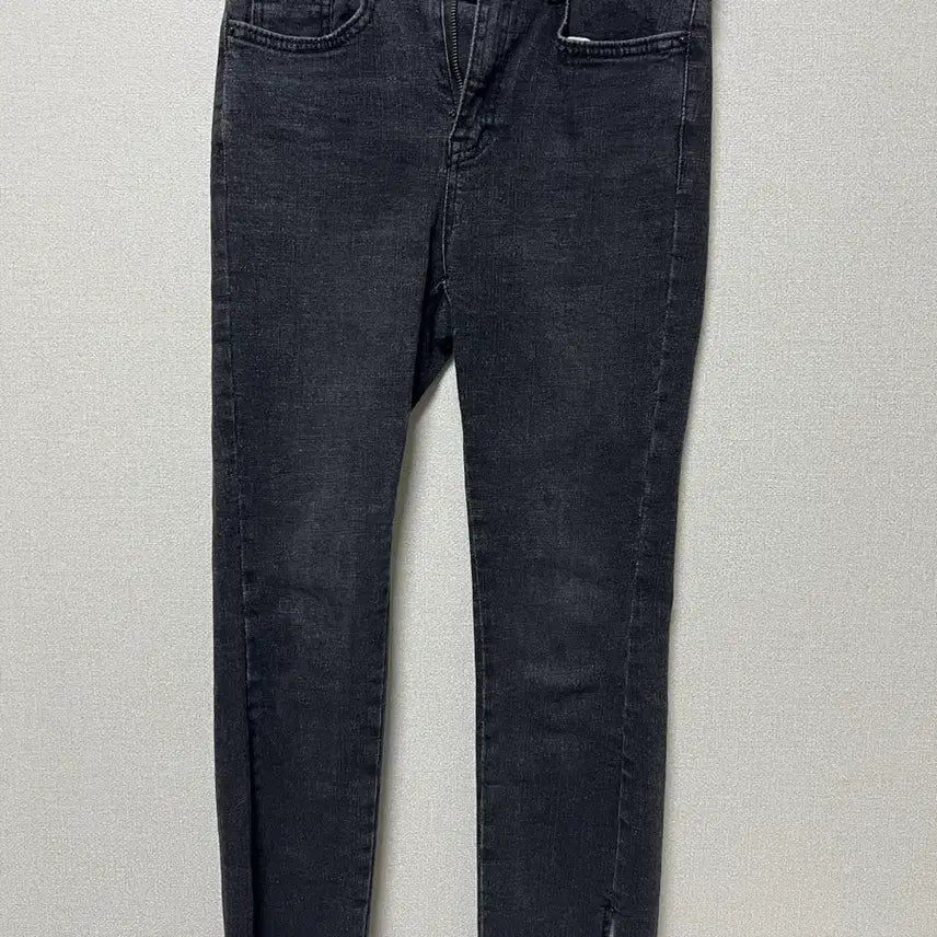 [BUNJANG] Skinny Jeans - Dark Blue/Black Women&
