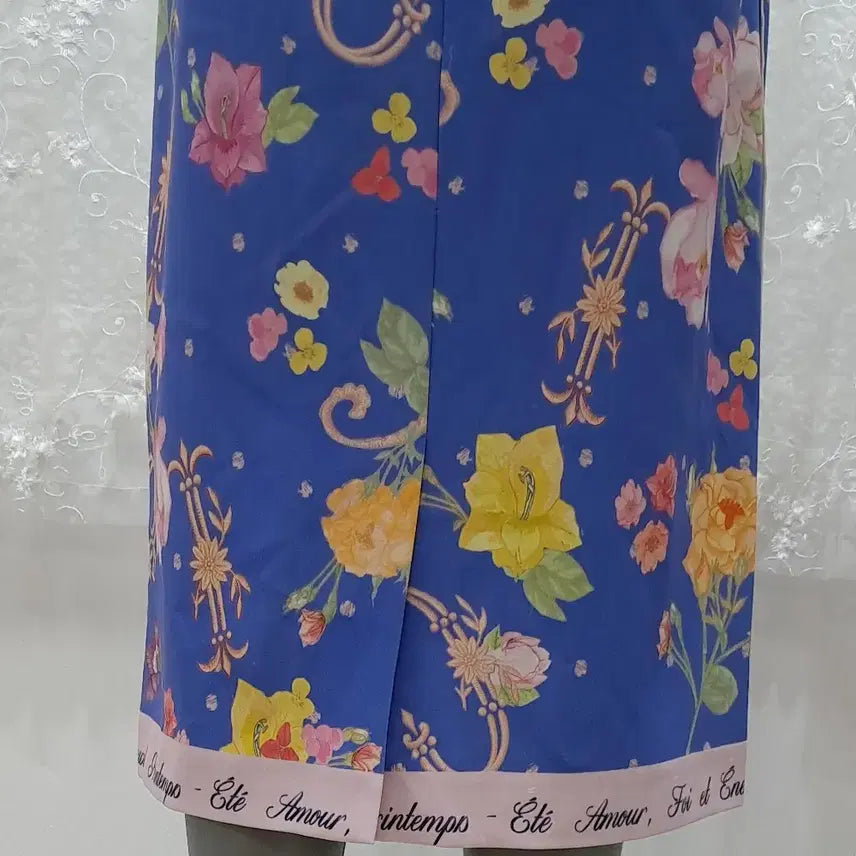 [BUNJANG] DEWL Floral Tight Skirt - Size 26 / DEWL  플라워  타이트스커트  26  새제품