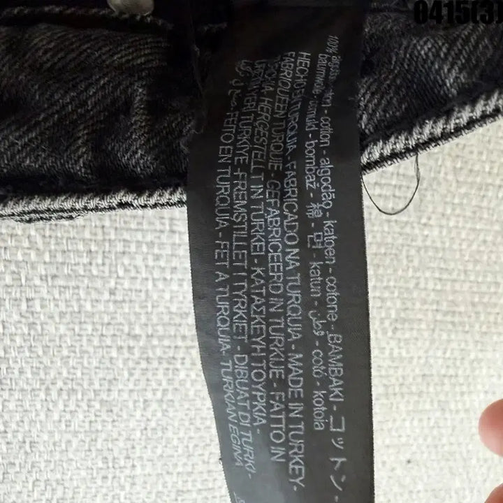 [BUNJANG] ZARA Black Denim Shorts / 4 자라 블랙 데님 반바지 숏팬츠 0415(3)